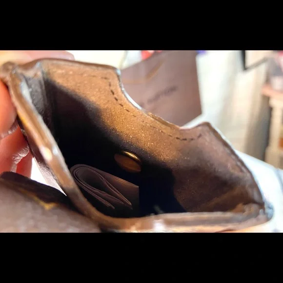 Louis Vuitton iPhone 5 case pouch or card case/small accessories pouch w/alarm! - Picture 6 of 13